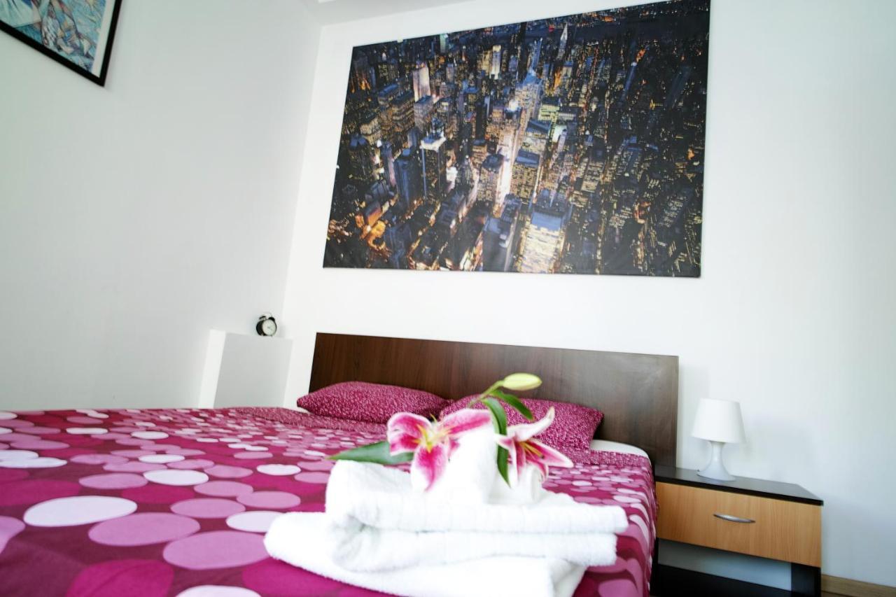 Luxury Apartament Apartment Bucharest Luaran gambar