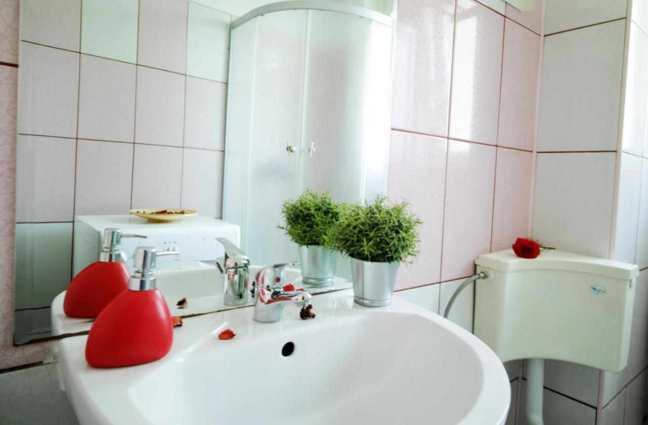 Luxury Apartament Apartment Bucharest Luaran gambar